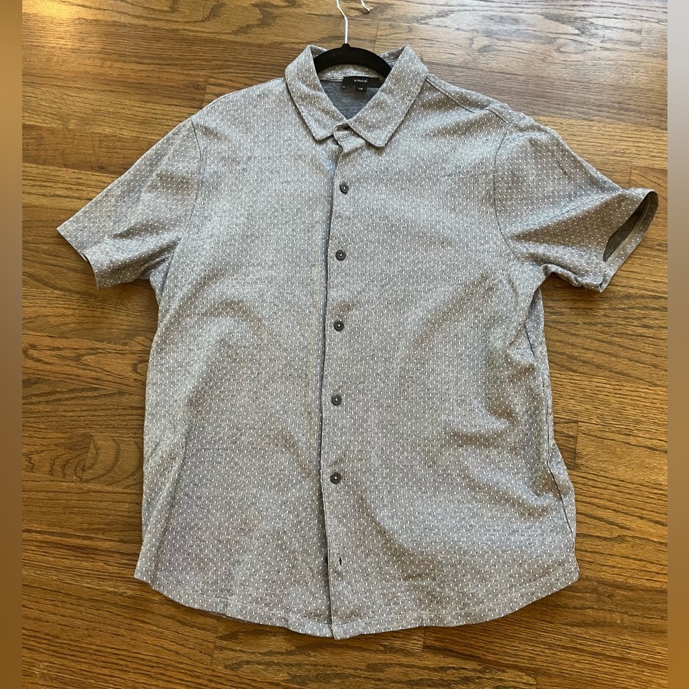 Vince Men’s Light Gray Patterned Casual Short Sleeve Shirt Size M Vacation Play